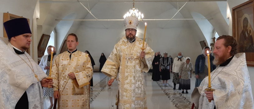 Архипастырь совершил Всенощное бдение в Никольском кафедральном соборе накануне Вознесения Господня