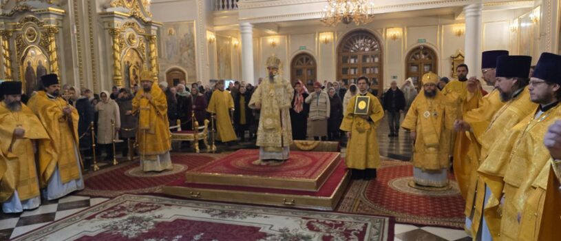 В преддверии регионального этапа XXXIV Рождественских международных образовательных чтений чтений в Федоровском кафедральном соборе прошло соборное богослужение