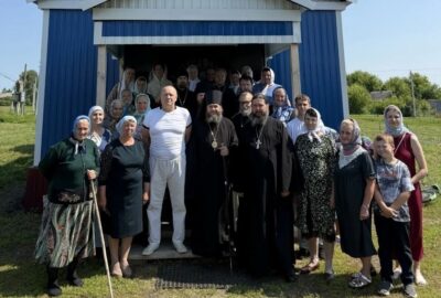 Архипастырь совершил Божественную литургию в Тихвинском храме с.Алашеевка Атяшевского района