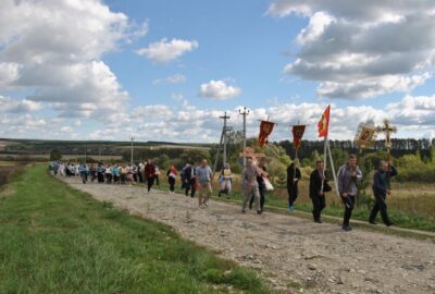 Анонс!  8 июля 2026 года в Паракино Большеберезниковского района пройдет праздничная Литургия и Крестный ход в честь Свв.Петра и Февронии