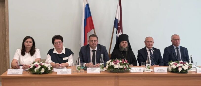 Архипастырь посетил традиционную августовскую педагогическую конференцию Атяшевского муниципального района